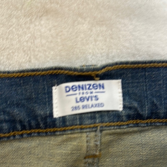 Denizen from Levi's Blue Straight Leg Jeans Classic Style - Picture 6 of 9